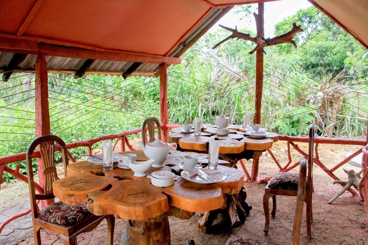 Hotel Sigiri Royal Point Tree House à Sigirîya Extérieur photo