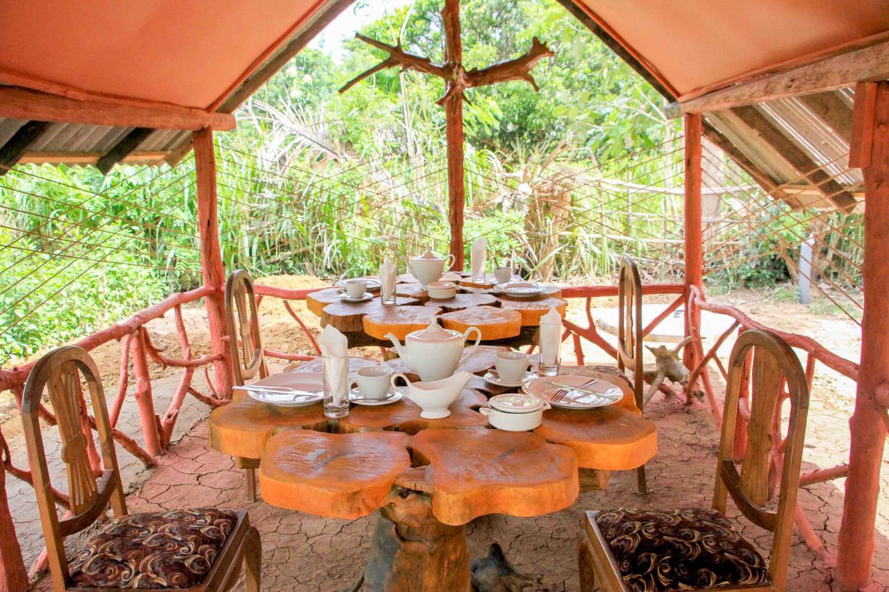 Hotel Sigiri Royal Point Tree House à Sigirîya Extérieur photo